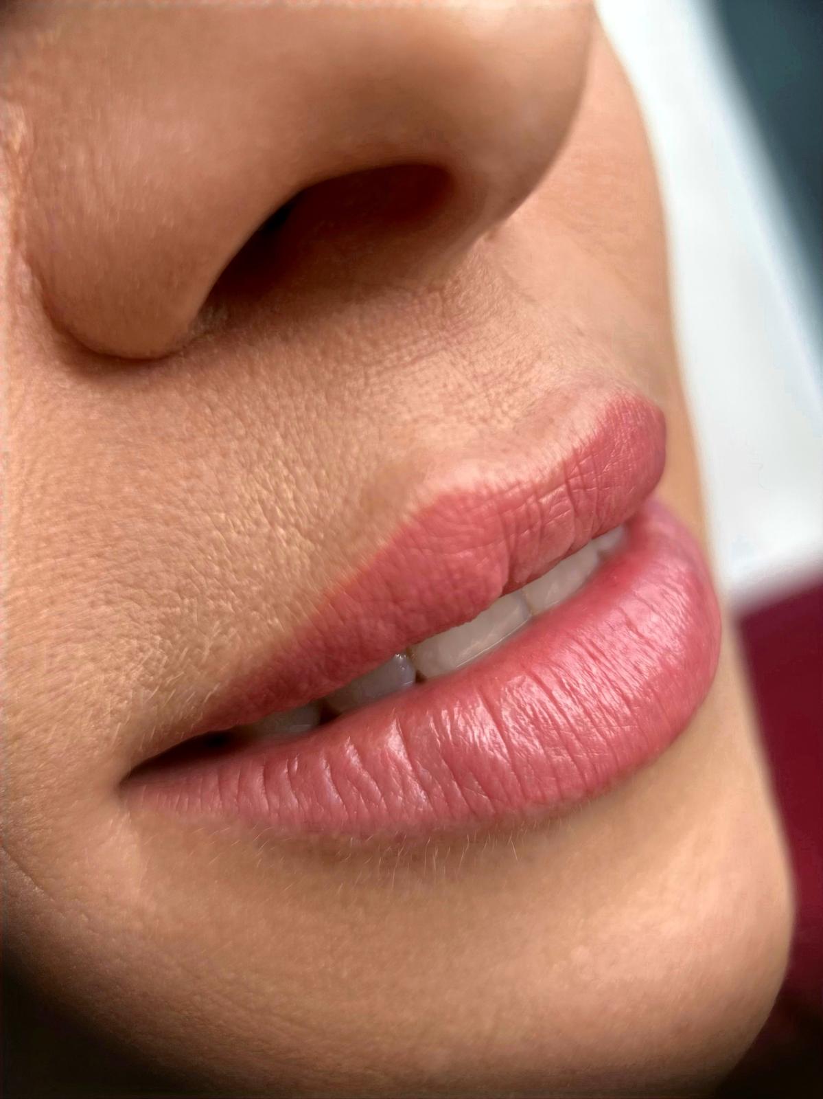 makijaż permanentny ust full lips Kraków